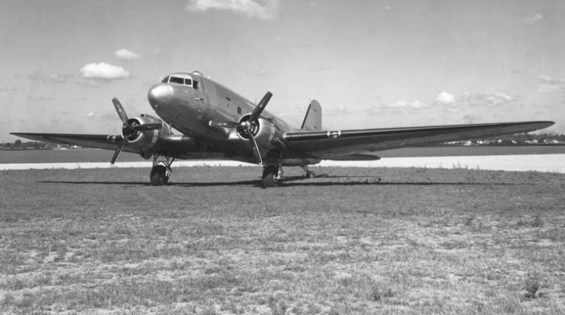Douglas C-47 Skytrain wikipedia.org